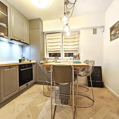 Apartment Cozy Family Bucharest